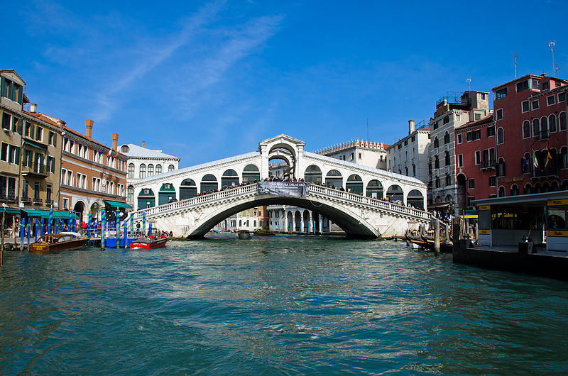 Venice's stunning Rialto Bridge