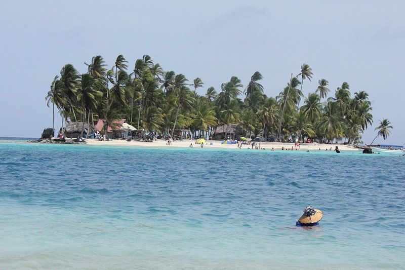Dog Island of Panama's San Blas Islands