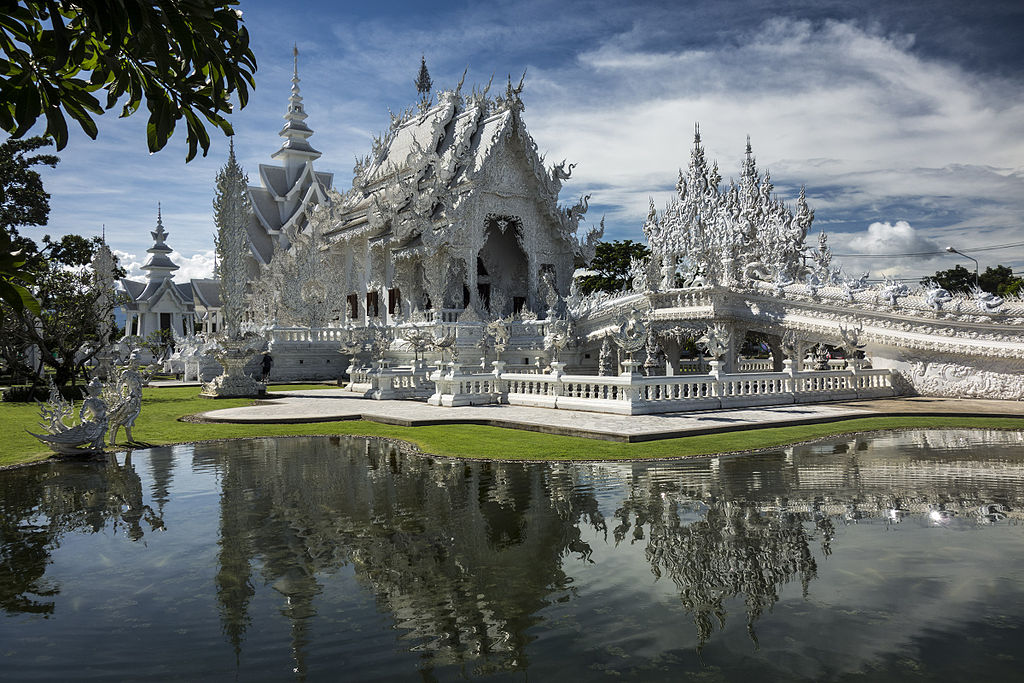 1024px-White_Temple_-_Wat_Rong_Kuhn