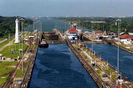 512px-Panama_Canal_Gatun_Locks